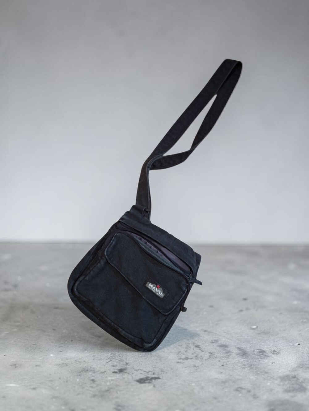 Kavu Canvas Sling Bag Small Square Seattle Adjustable-Zippers Lots of Pockets
